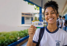 Como solicitar o cartão do Pé-de-Meia pelo Caixa Tem
