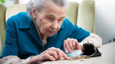 Idosos de 60 anos recebem valor extra em julho