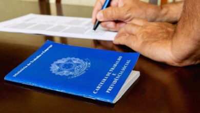 Quatro minutos além da jornada dão justa causa?