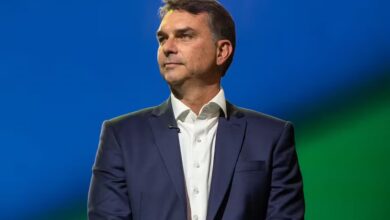 Flávio Bolsonaro afirma que aceitará resultado das urnas